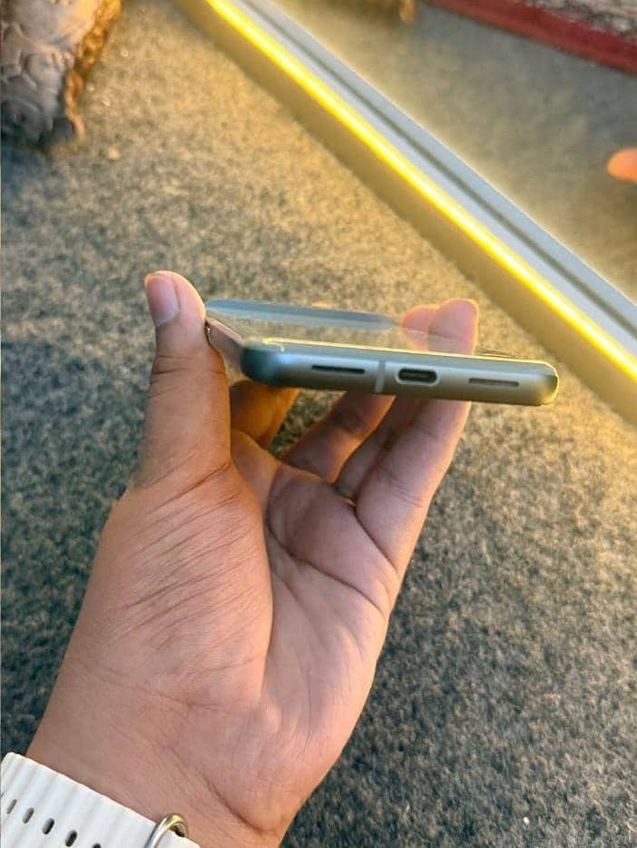 Google Pixel 8 3