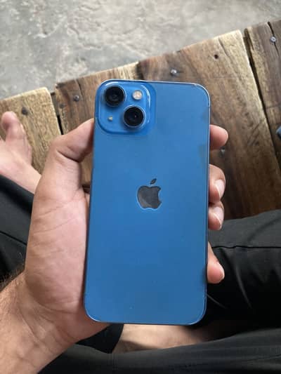 Apple iPhone 13