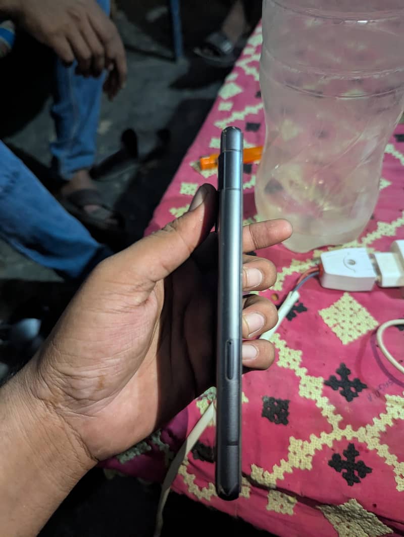 Google Pixel 7a 4