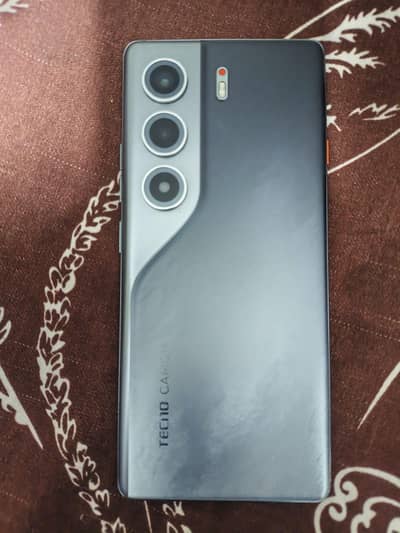 Tecno CAMON 40 Pro