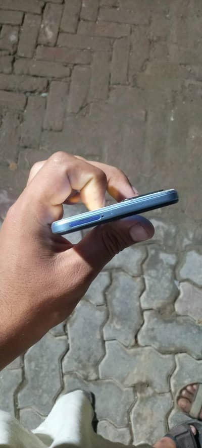 Vivo Y21