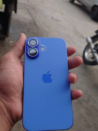iPhone 16