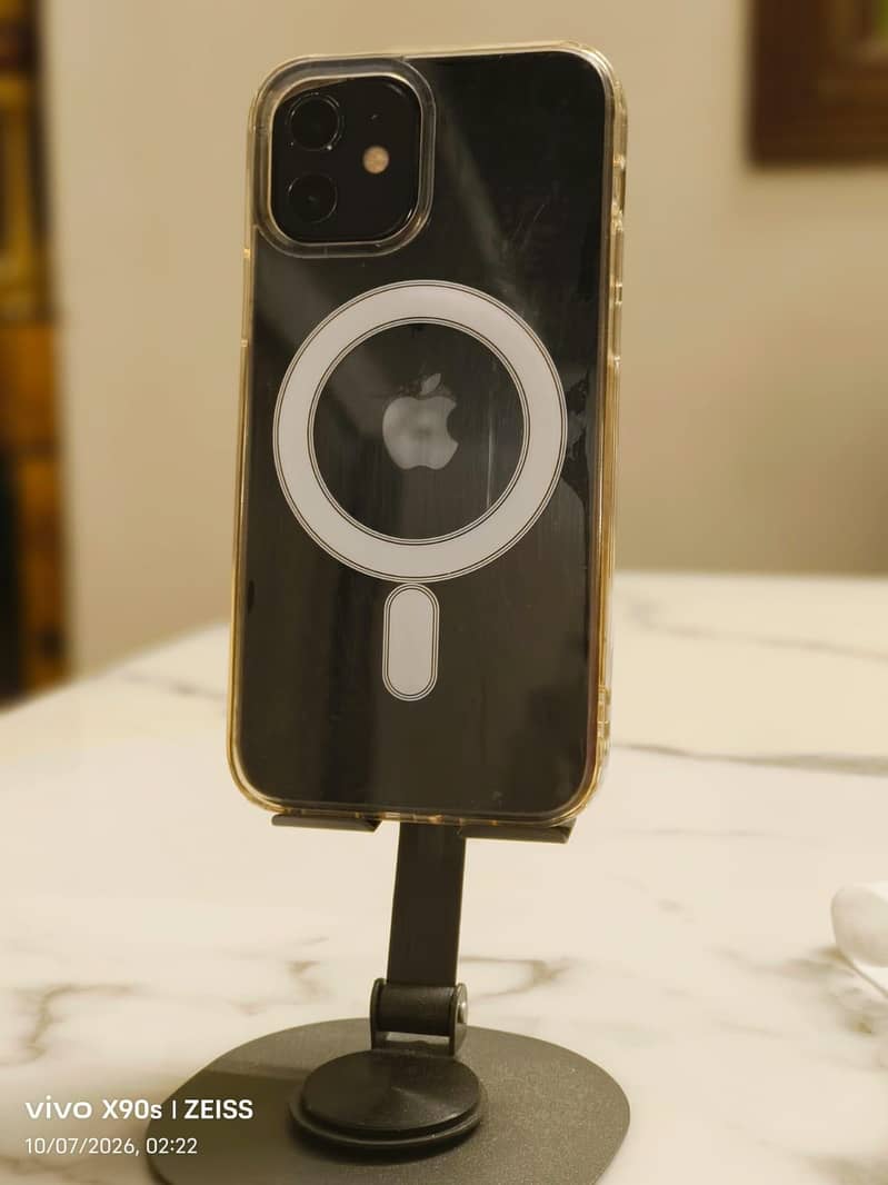 Apple iPhone 12 3