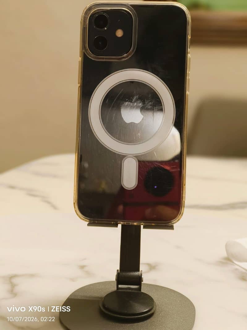 Apple iPhone 12 6