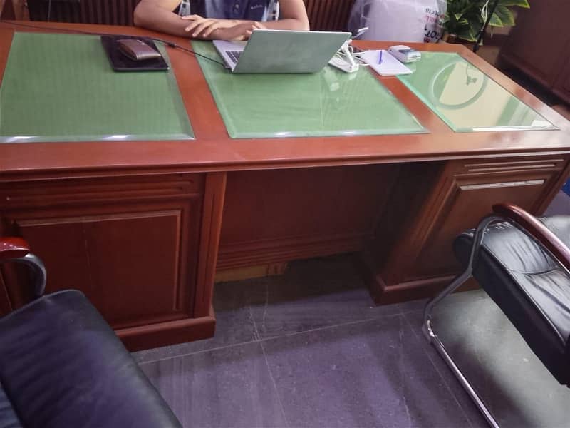 Office workable tables 9