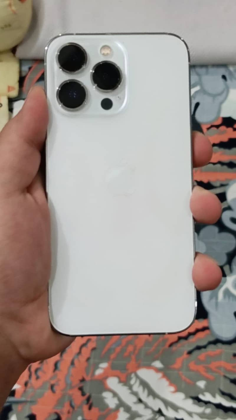 Apple iPhone 13 Pro 0