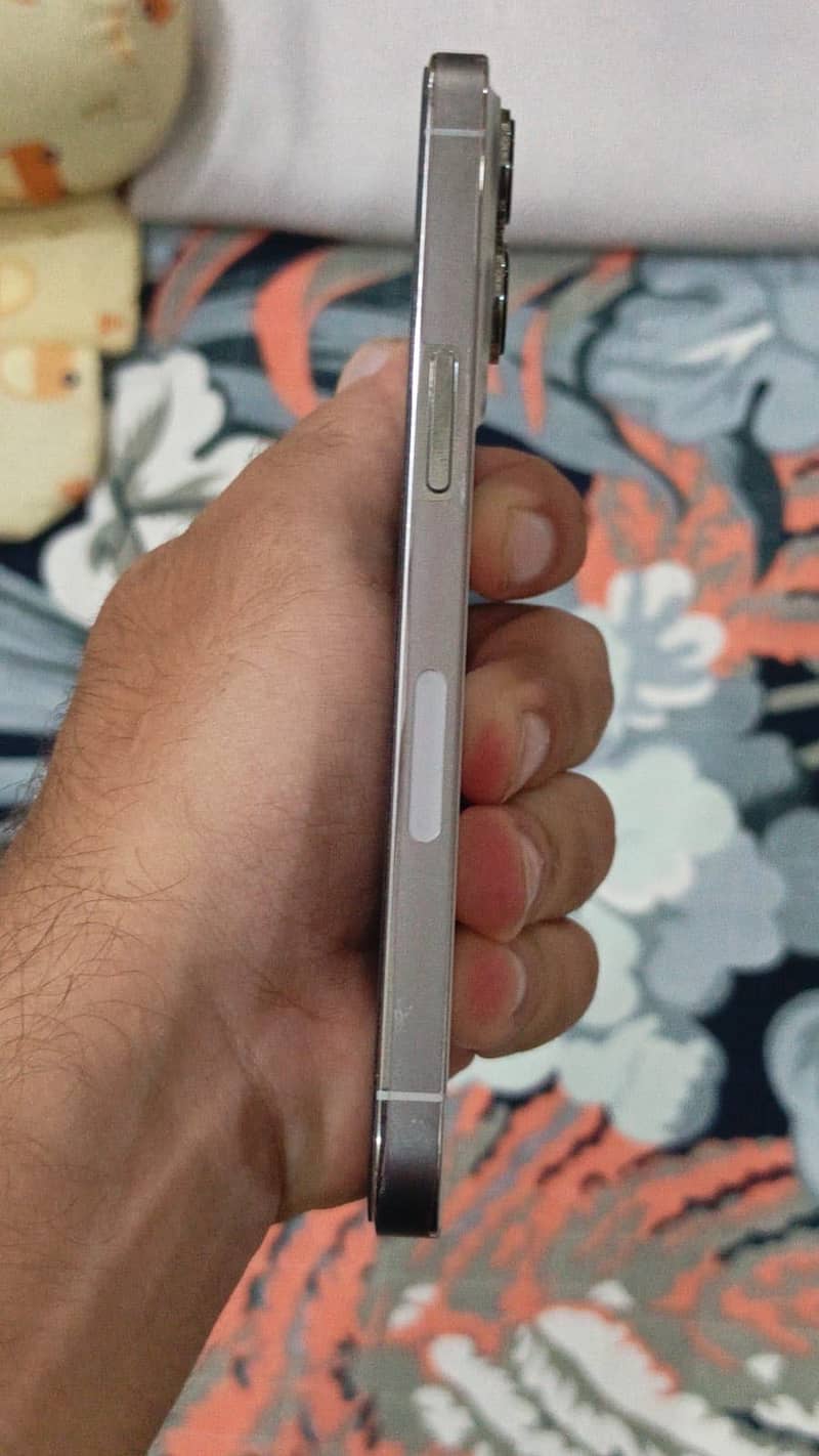 Apple iPhone 13 Pro 3