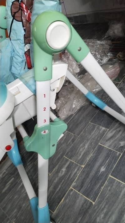 Baby high chair adjustable