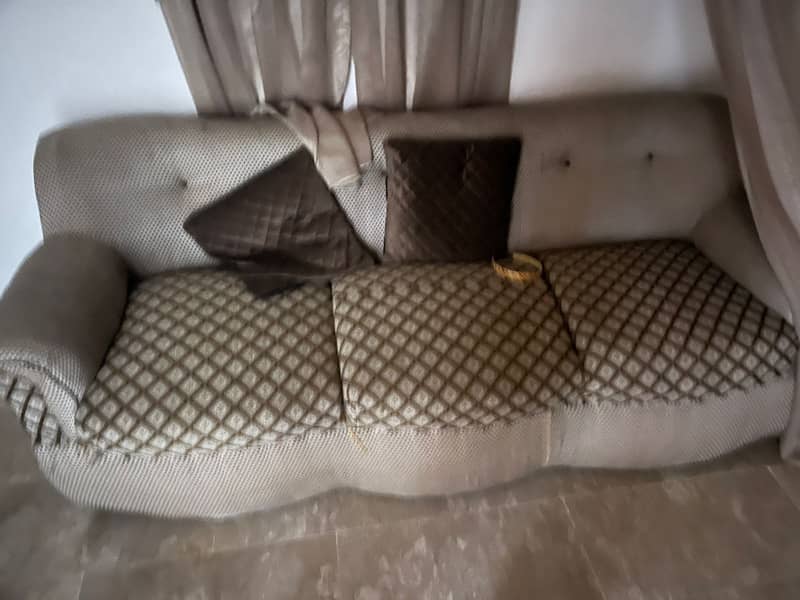 5 seater 0