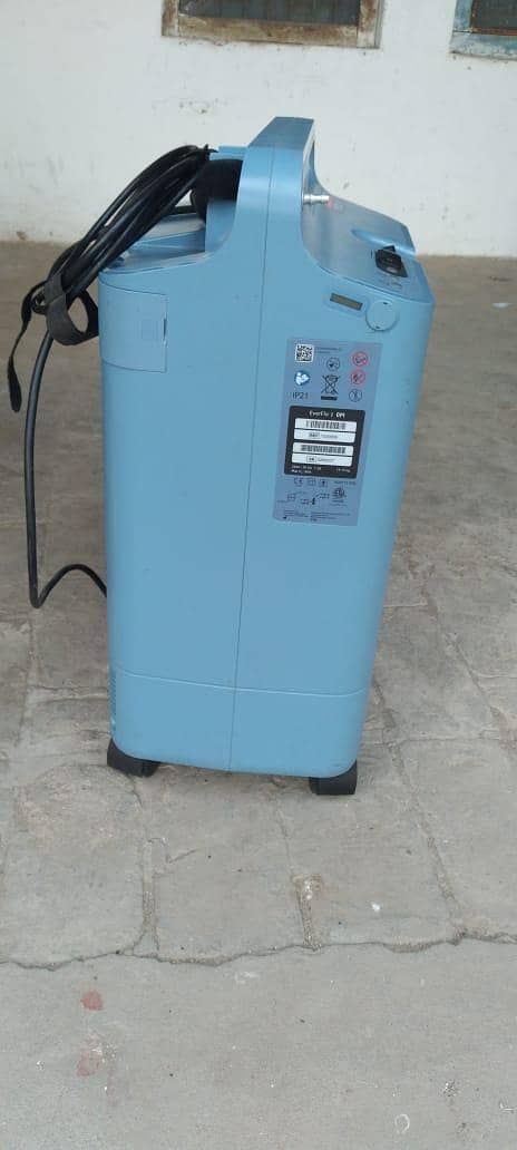 oxygen machine/concentrator 0