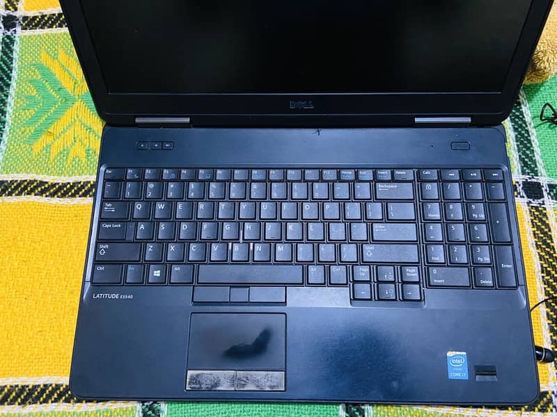 Dell Latitude E5540 1