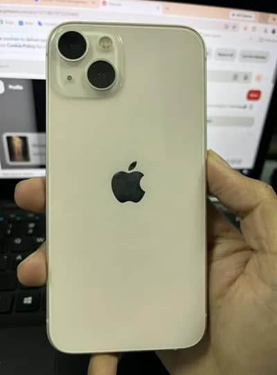 Apple iPhone 13