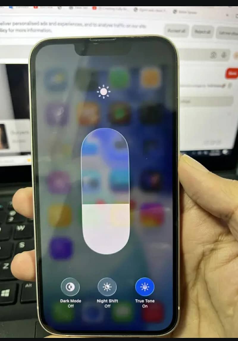Apple iPhone 13 1