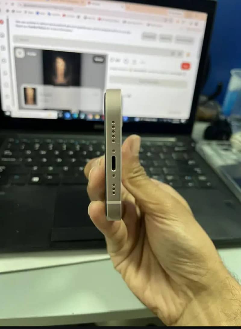 Apple iPhone 13 4