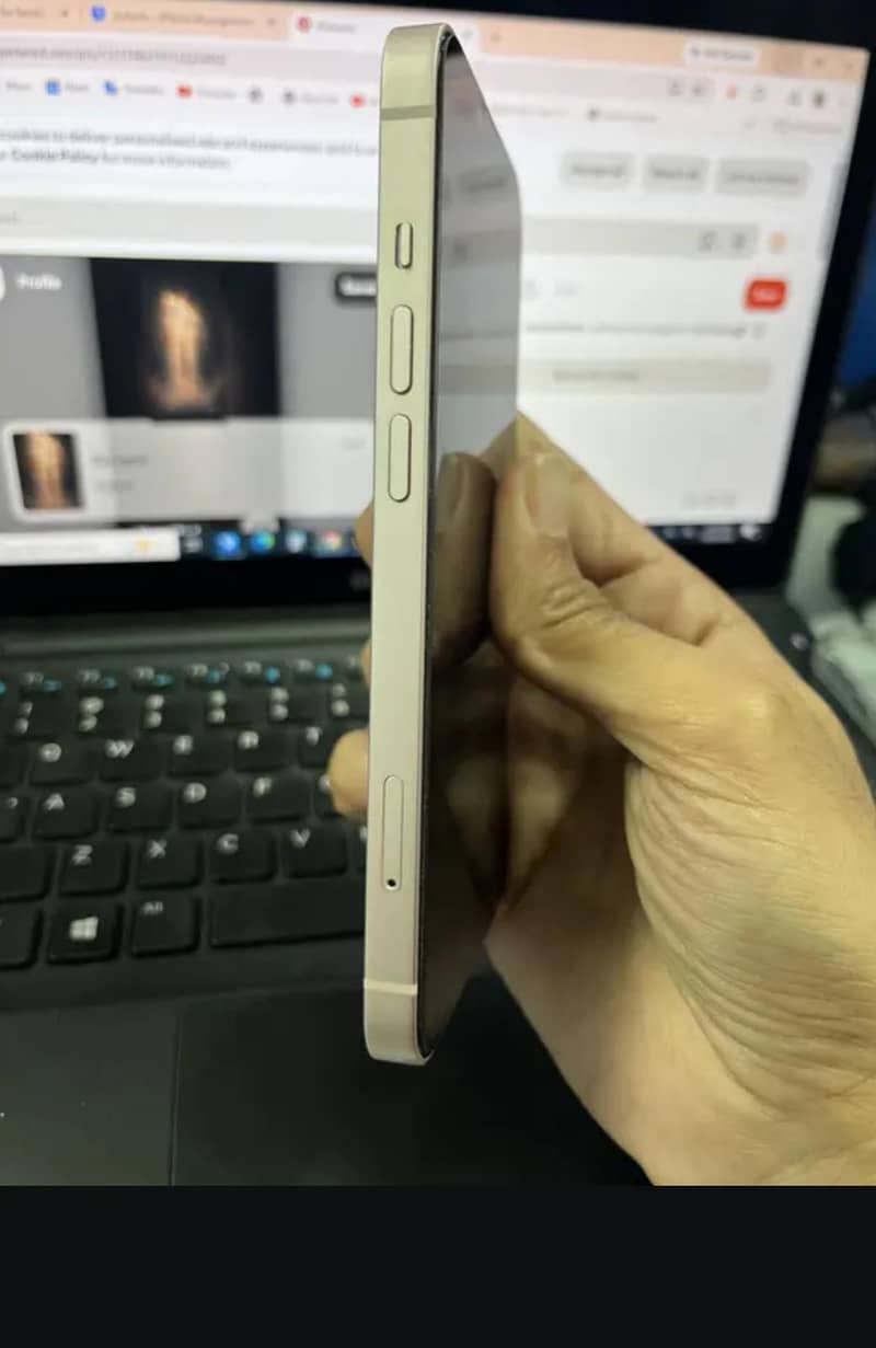 Apple iPhone 13 6