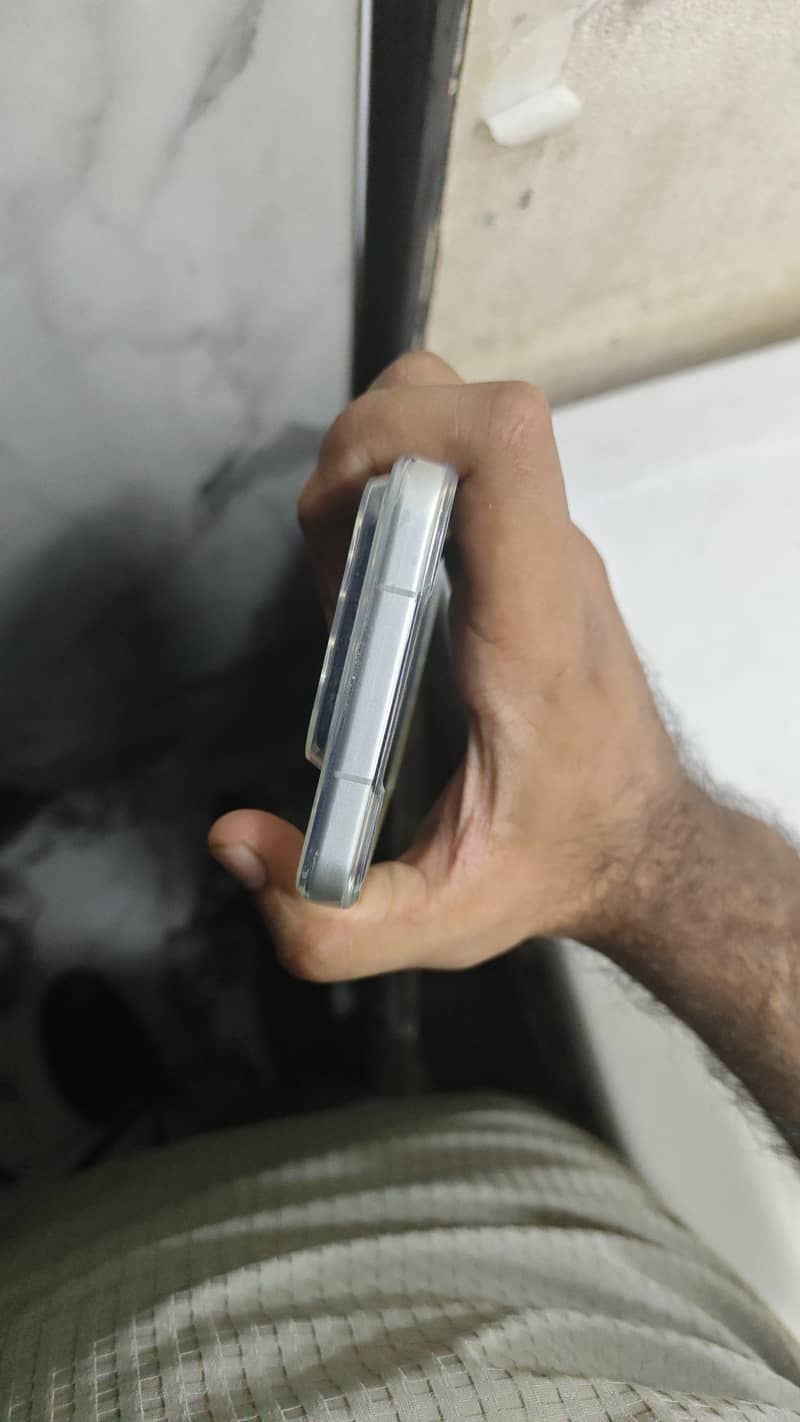 Mi 15 pro 0