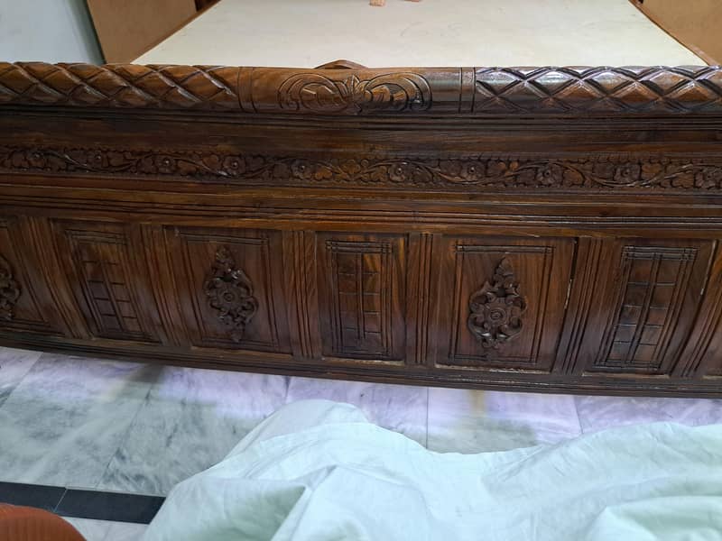 King size Bed 5