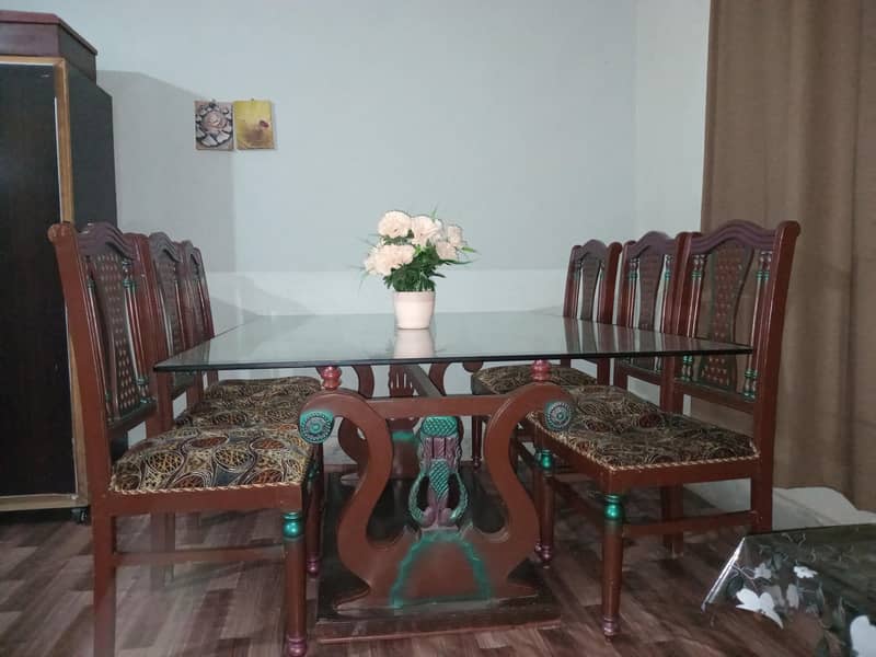 daning table with chairs 1