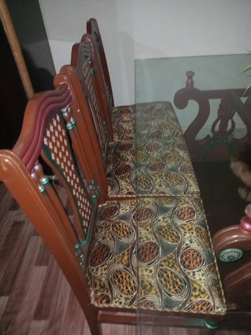 daning table with chairs 2
