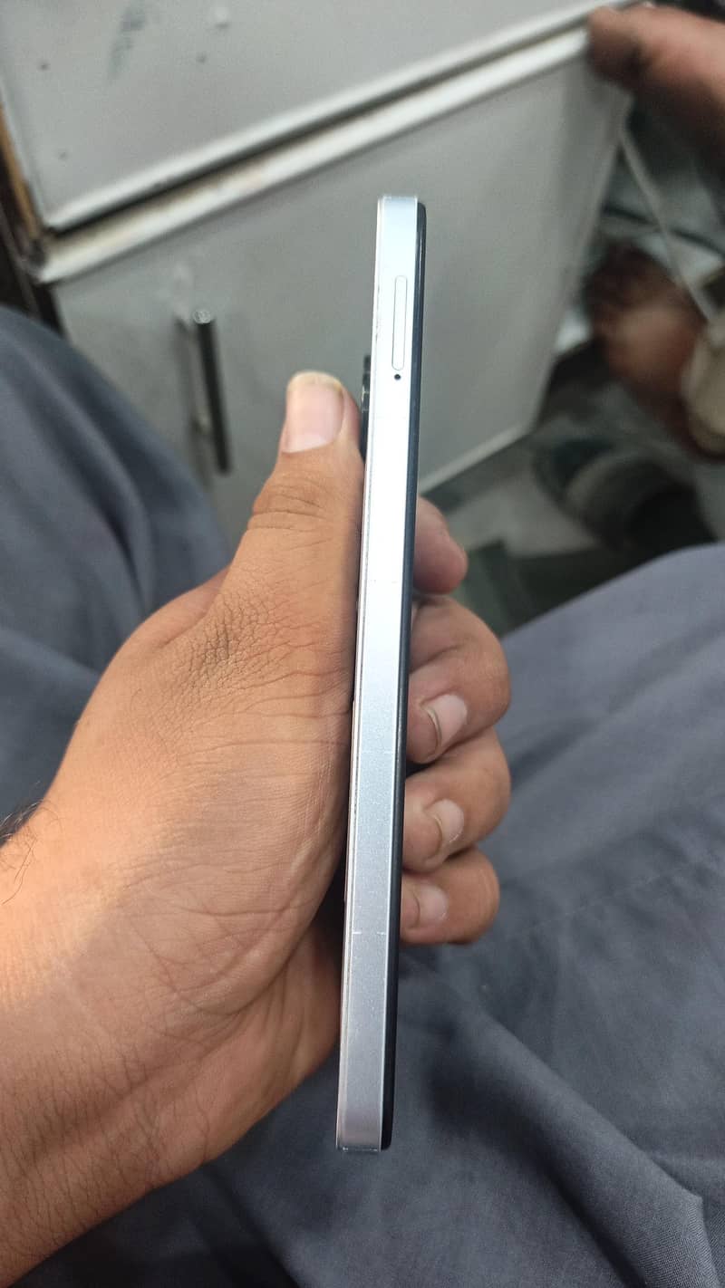 Tecno Spark Go 2