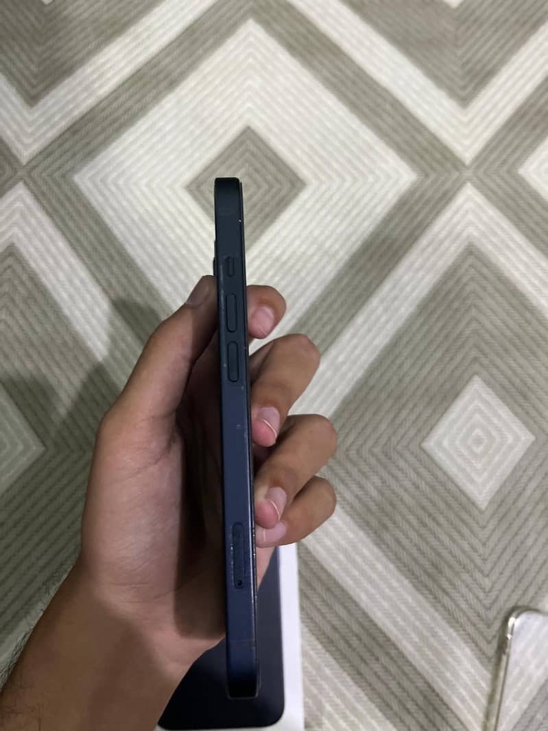 Apple iPhone 13 Jv 3