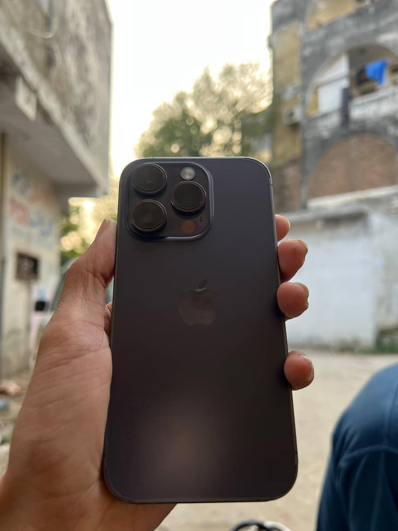 Apple iPhone 14 Pro 3