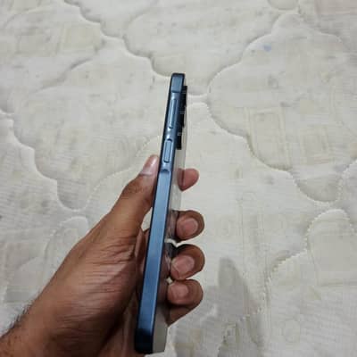 Samsung Mobile A16 40000