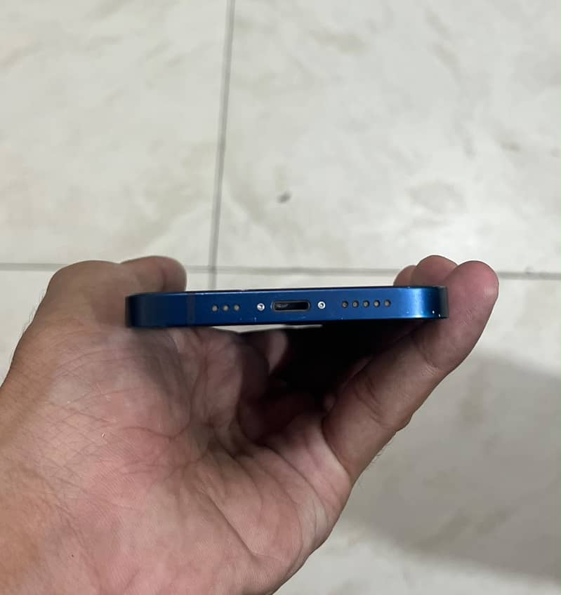 Apple iPhone 12 5