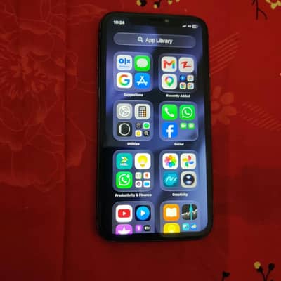Apple iPhone 11