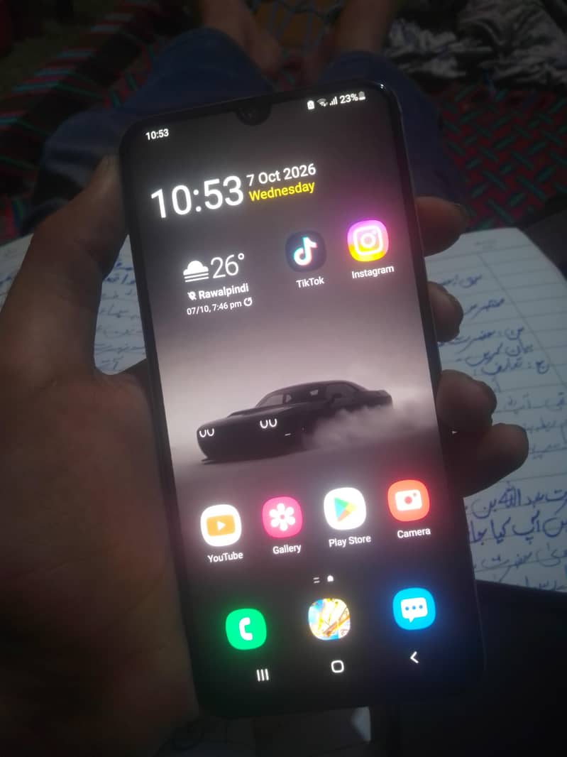 Samsung Mobile A30 1