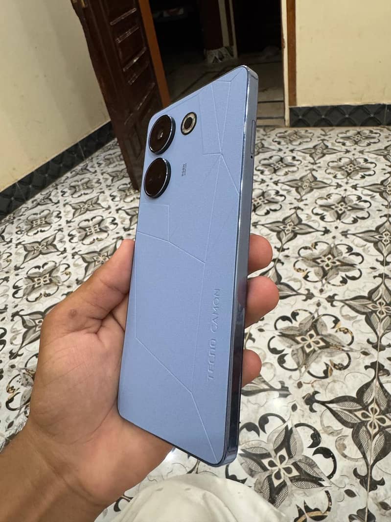 Tecno CAMON 20 Pro 3