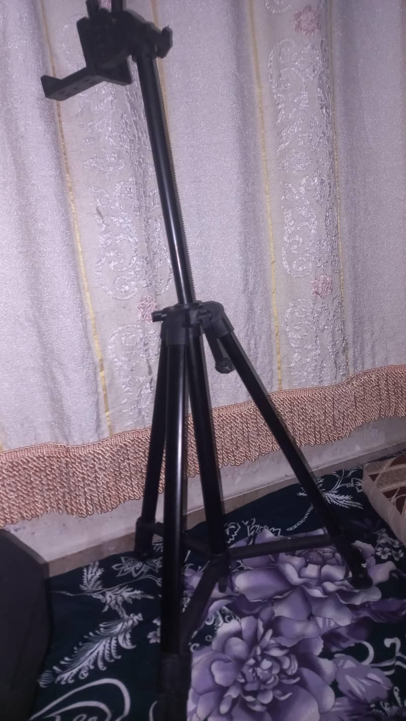 Tripod Camera Stand 3