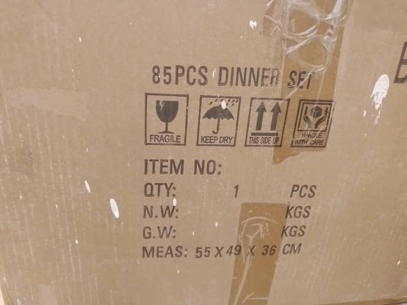 85 pcs dinner set 2