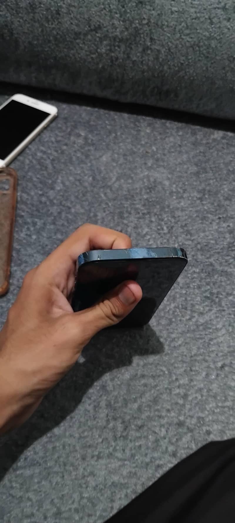 Apple iPhone 13 5
