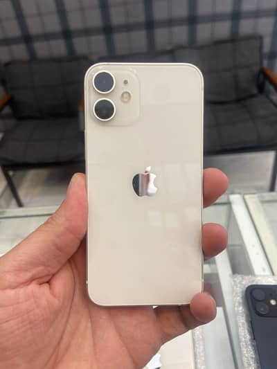 Apple iPhone 12