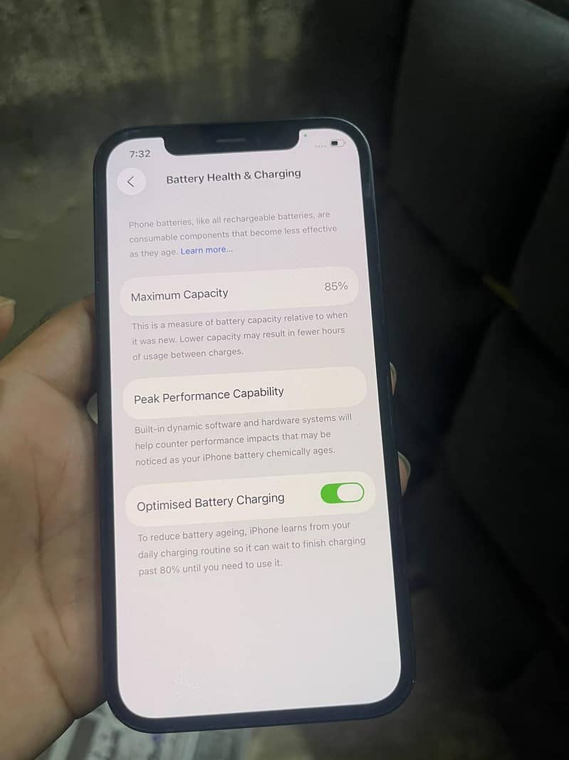 Apple iPhone 12 6