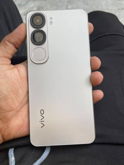 Vivo Y200 8+8gb ram 256gb memory condition 10/10with warranty