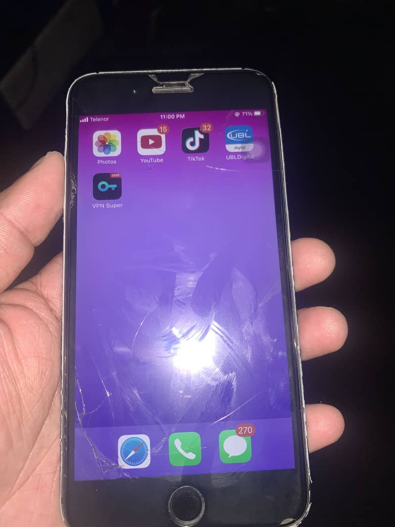Apple iPhone 8 Plus 3