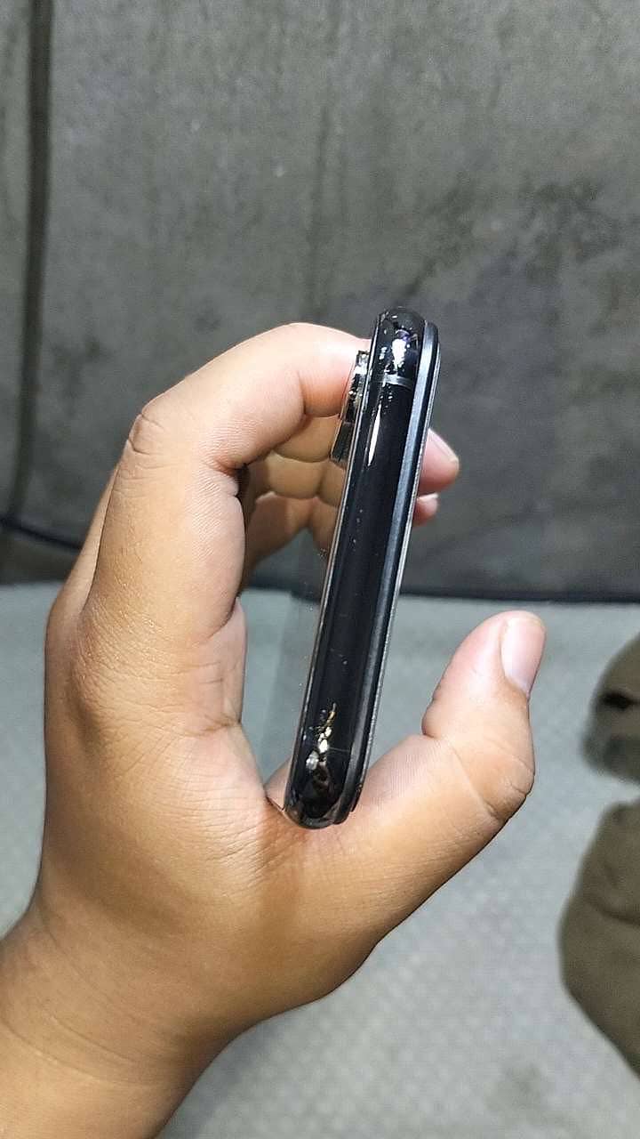 Apple iPhone XS 2