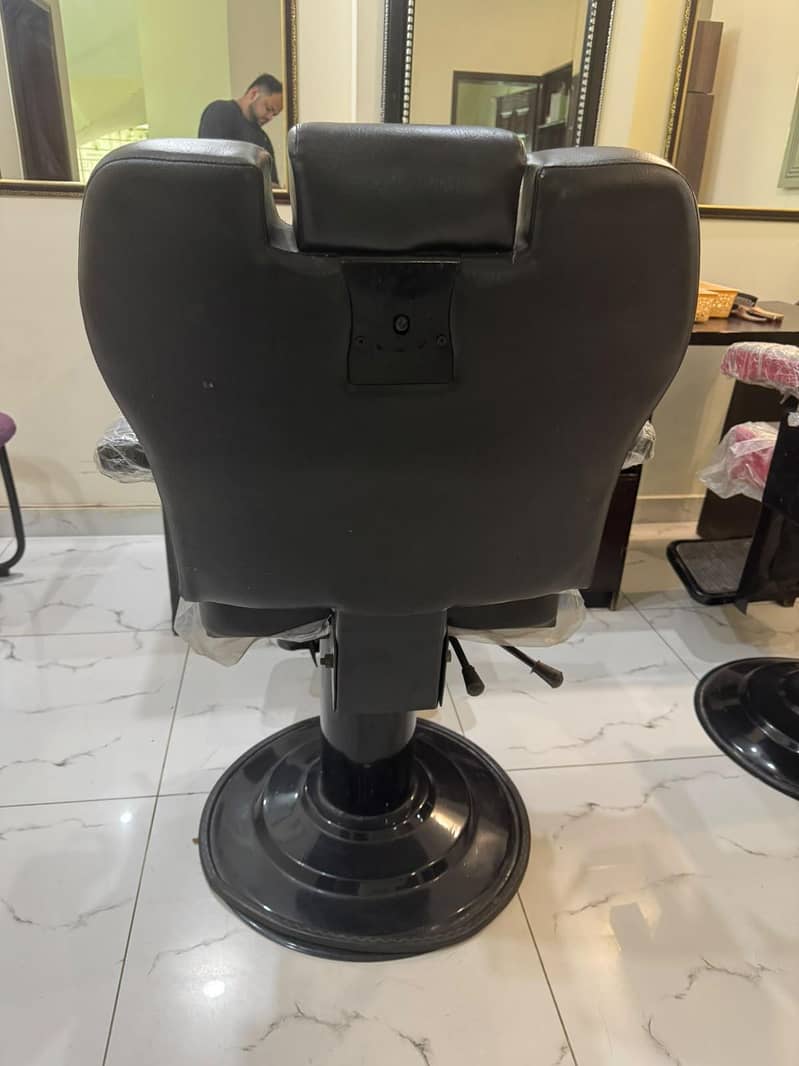 Cutting chair professionals 0