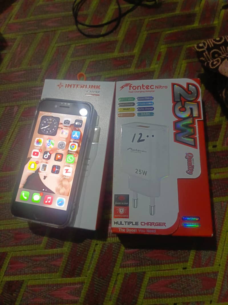 Apple iPhone 7 1