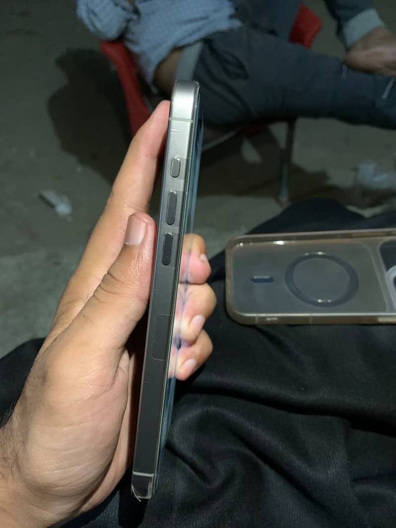 Apple iPhone 15 Pro Max 1