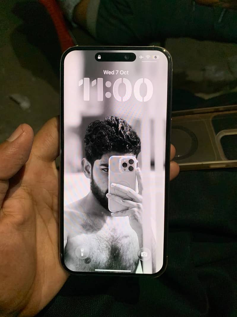 Apple iPhone 15 Pro Max 2