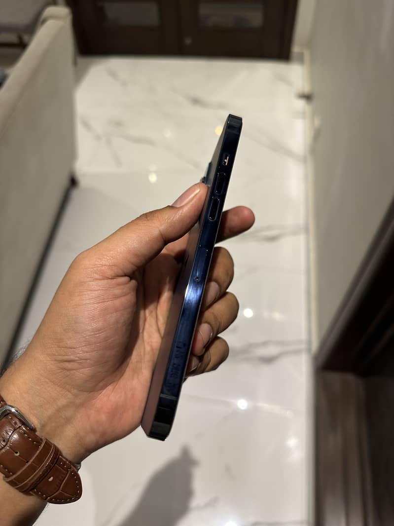 Apple iPhone 12 Pro Max 5
