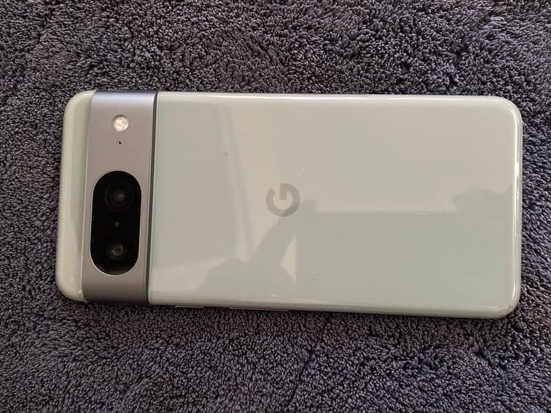 Google Pixel 8 2