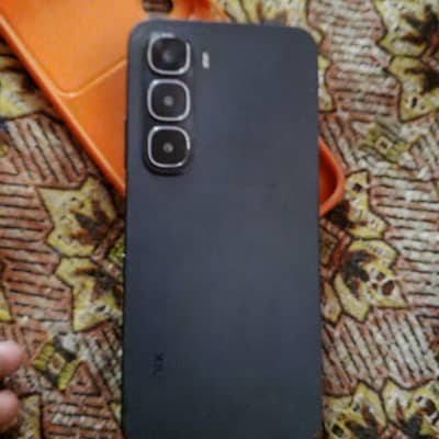 Infinix Hot 60i 6+6 128 me