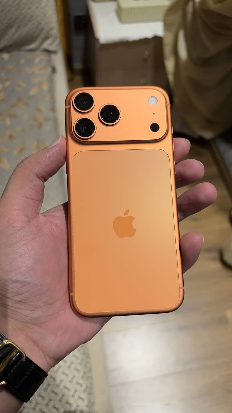 Apple iPhone 17 Pro Max 7