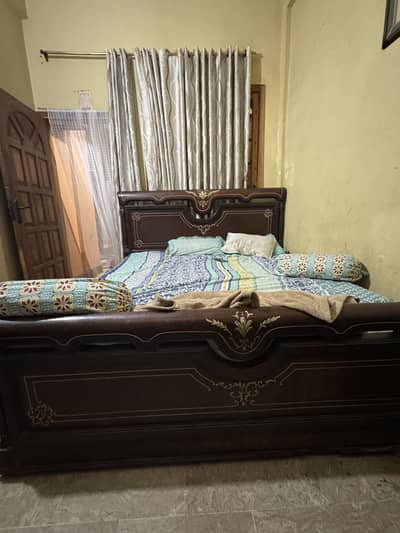 Wooden bed set