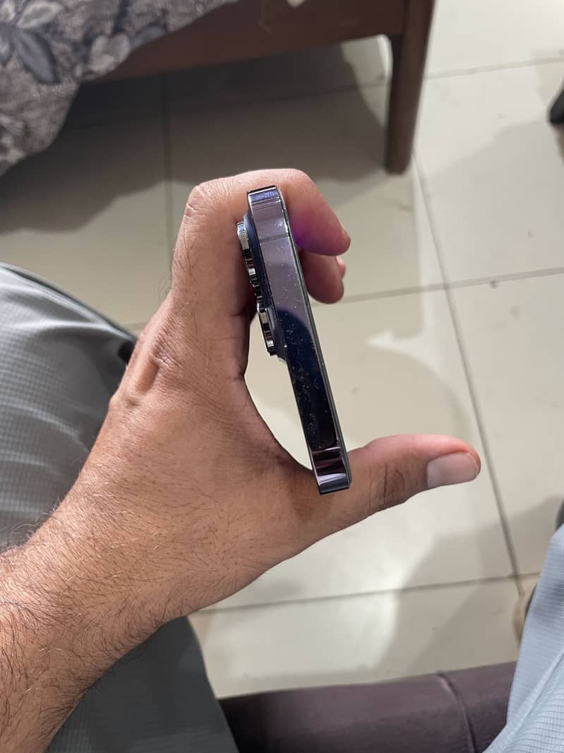 Apple iPhone 14 Pro Max 3
