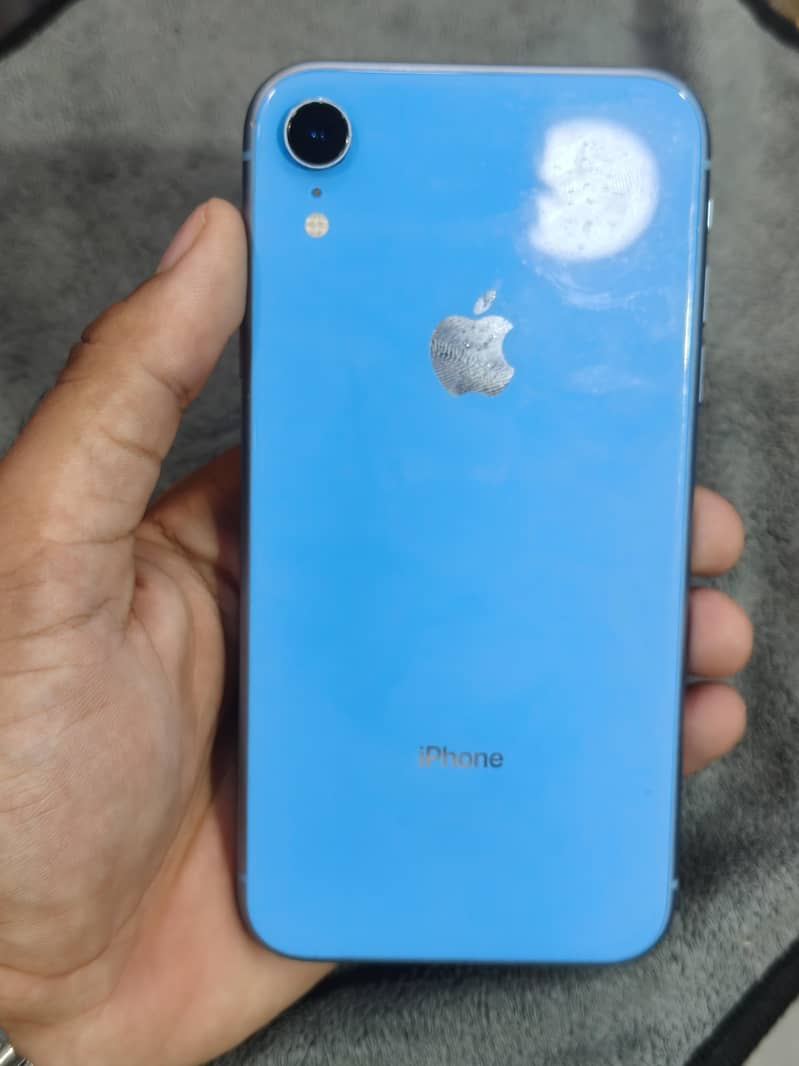 Apple iPhone XR 0
